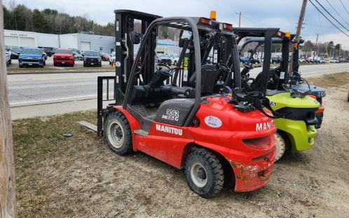 Manitou M135 7,000 lb Forklift